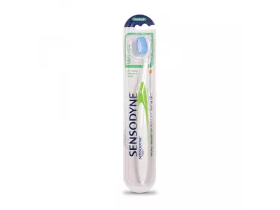 SENSODYNE dantų šepetėlis EXPERT MEDIUM, 1 vnt.