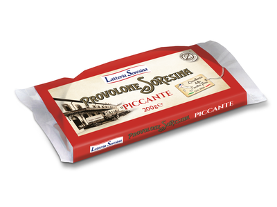 Sūris Provolone LATTERIA SORESSINA, Piccante,  45% RSM, 200 g