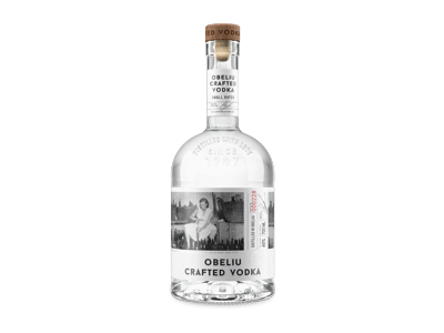 OBELIŲ degtinė CRAFTED, 700 ml