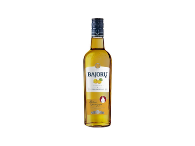 Spiritinis gėrimas BAJORŲ, degtinė ir svarainiai, 32%, 500ml