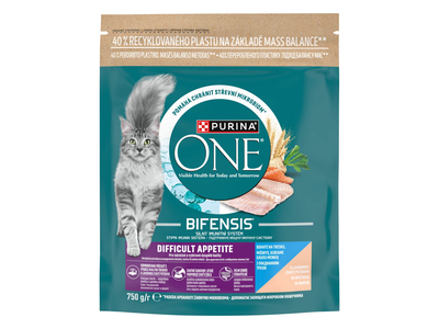 S. pašaras PURINA ONE katėms su menk., 750 g