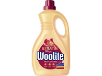 Skystas skalbiklis WOOLITE Mix Colors su keratinu, 2,7 L