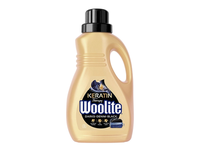 Skystasis skalbiklis WOOLITE DARK(15 skalbimų), 900 ml