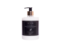 Skystas muilas IEVA pačiulio ir vitamino E 0,5 L